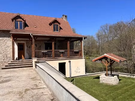 maison de charme avec gîte indépendant  rénovée avec goût