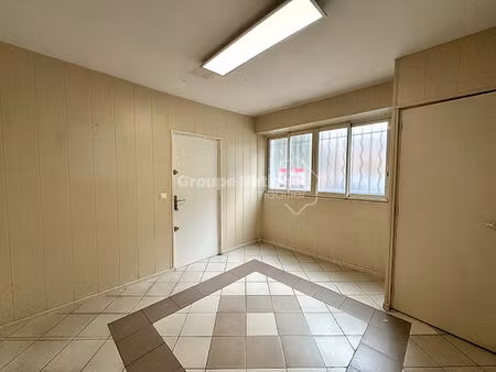 local d'activité 3 pièce(s) - 68 m² - le luc