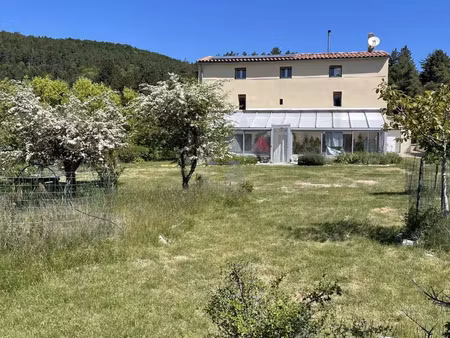 vente maison 8 pièces 148 m² les omergues (04200)