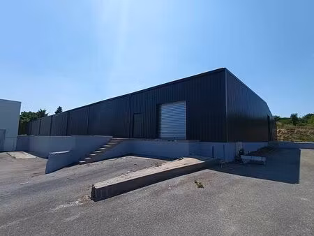 vente local d'activités chasseneuil du poitou 1 800 m²