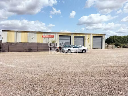 depot 150 m2 esbarres
