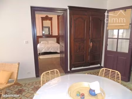 immeuble 10 pièces 250 m²
