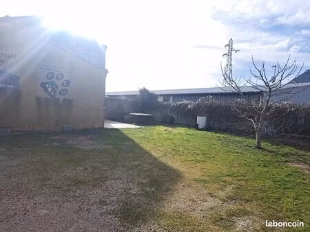 local commercial 45 m²