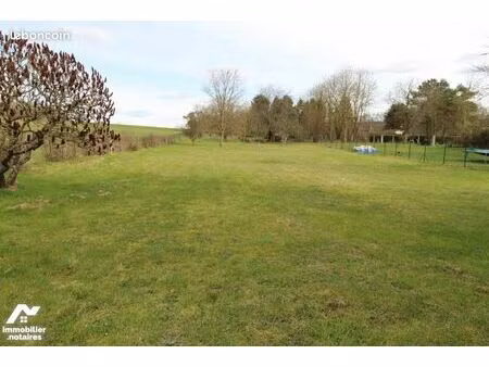 terrain 1750 m² thorigny sur oreuse