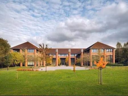 bureaux modernes au cœur de l’office park de waterloo
