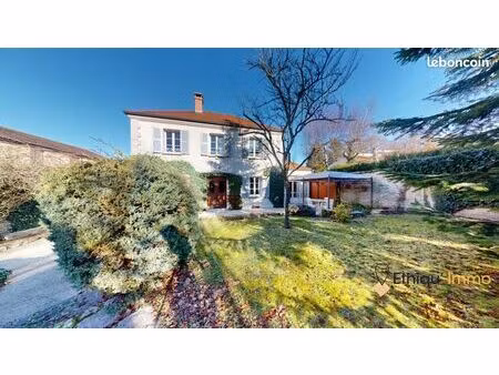 maison 5 pièces 170 m²