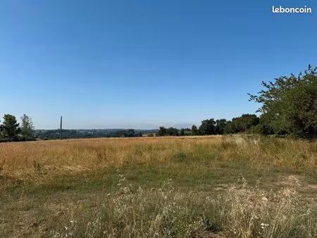 magnifique terrain viabilisé à luc