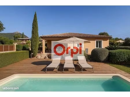 villa 4 pièces 100 m²