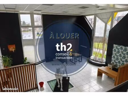 bureaux 250 m² verson