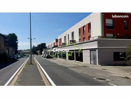 local 138 m² lentilly