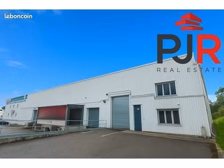 local 1412 m² ludres