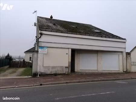 immeuble 183 m² descartes