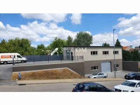 local d'activité 115 m²