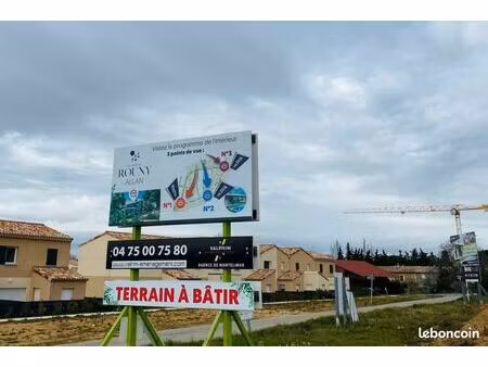 terrain 440 m² allan