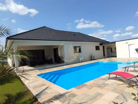 maison 5 pièces 140 m²