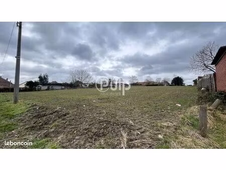 terrain 3 185 m² divion