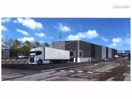 local 320 m² lanester