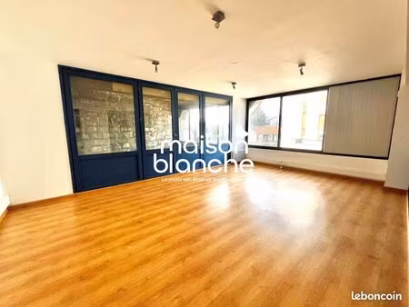 local 177 m² parthenay