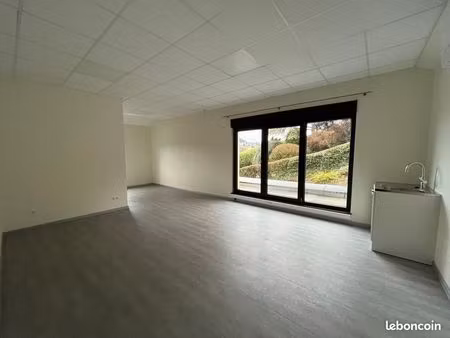 local commercial 48 m²