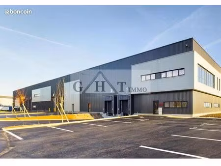 local industriel 3 287 m²