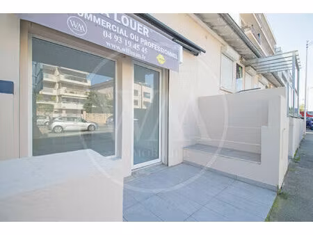 location commerce 1 pièce 25 m² à cagnes-sur-mer (06800)