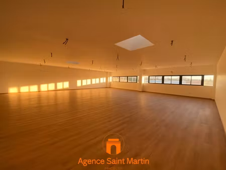 location local commercial 2 pièces 162m2 montélimar 26200 - 2230 € - surface privée