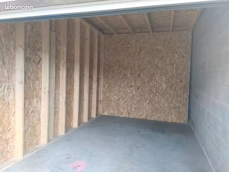 box à louer 15m²