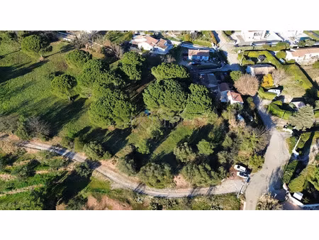vente terrain 1012 m² à le muy (83490)  210 000 €