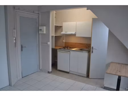 location appartement 1 pièce 23 m² à valenciennes (59300)  420 €