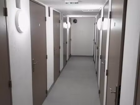 a louer box/cave bondy