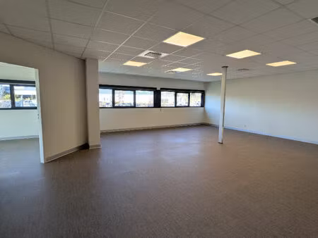 location bureaux  85.00m²  pujaudran