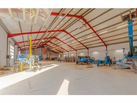 location local d'activités gonesse 1 316 m²