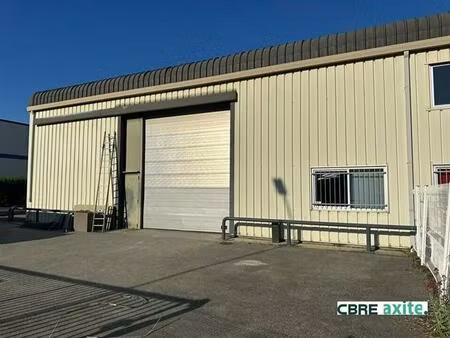 location local d'activités la motte servolex 300 m²