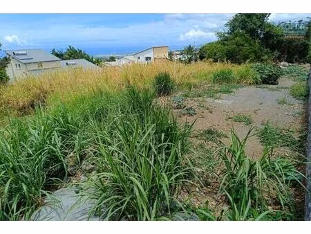 superbe terrain constructible de 946 m2 avec vue mer à ligne des 400 le tampon