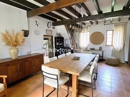 maison familiale avec dépendances et grand terrain – environn