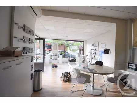 vente locaux professionnels à cusset (03300)  80 000 €