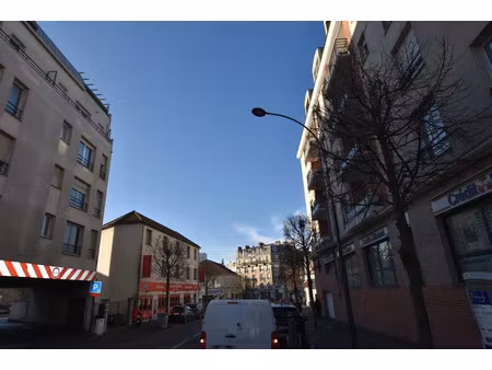 location locaux professionnels 80 m² à villejuif (94800)  1 601 €