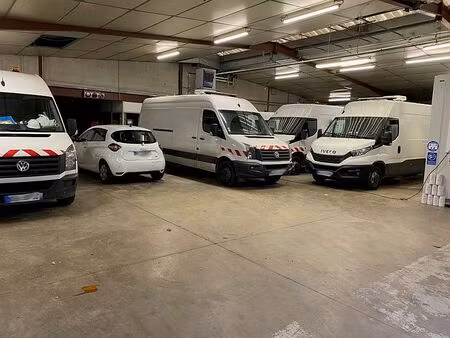 location local d'activités santeny 850 m²