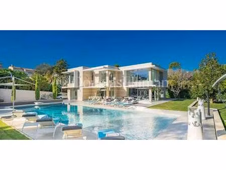 villa avec piscine antibes (06)