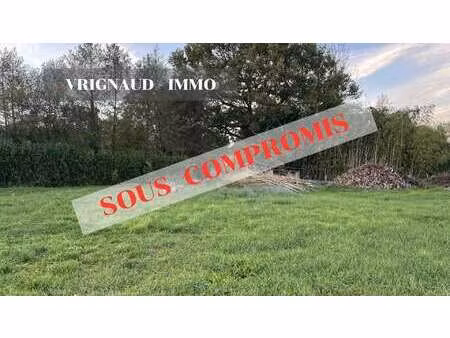 vente terrain à la merlatière (85140) : à vendre / 1084m² la merlatière