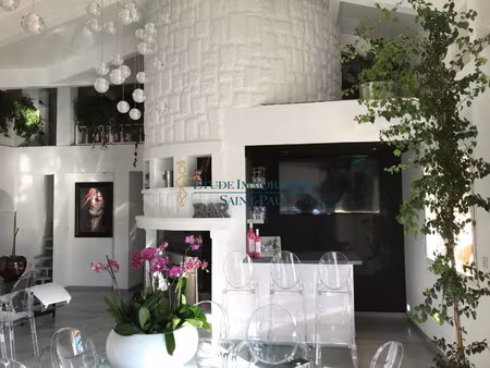 villa 5 pièces 145m2