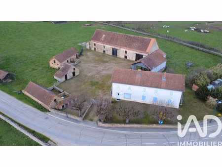 vente ferme 7 pièces 160 m² à vindecy (71110)  170 000 €