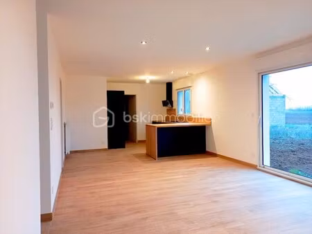 pavillon de 73 m² à le bardon