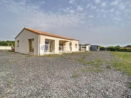 vente maison à argentonnay (79150) : à vendre / 108m² argentonnay