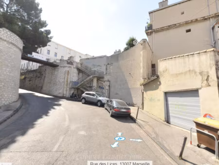 place de parking rue des lice