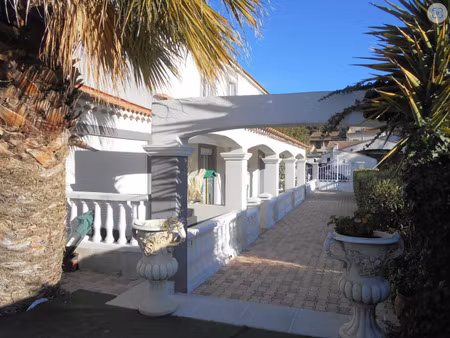 vente maison 8 pièces 178 m² rognac (13340)