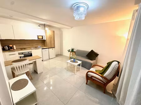 location meublée appartement 1 pièce 25 m² à saintry-sur-seine (91250)  860 €