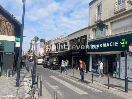 commerce beauté/coiffure 118 m²