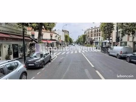 local commercial 200 m²