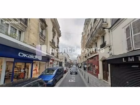 local commercial 106 m²